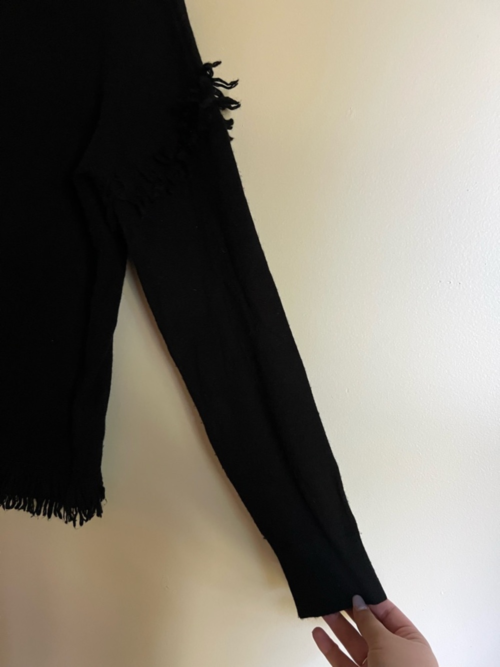 Vineyard Vines Woman’s Black Super Soft Cashmere Wool Blend Sweater Size Small - Picture 4 of 12
